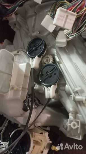 Тойота филдер 141 Трос печки, Печка на запчасти