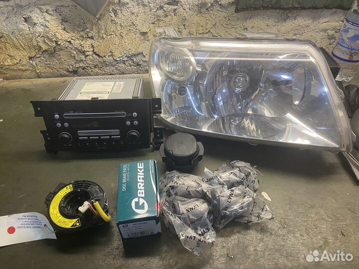 Suzuki grand vitara фара правая