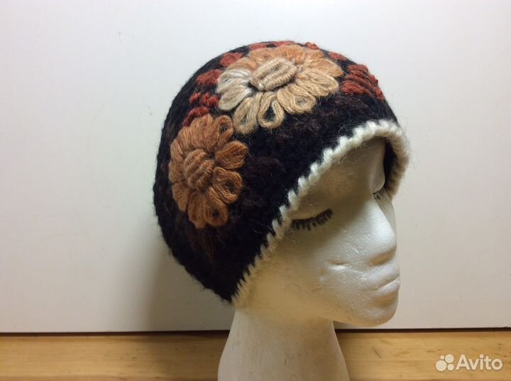 Авторская вязаная шапочка, размер 55-58, арт 214
