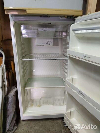 Холодильник daewoo