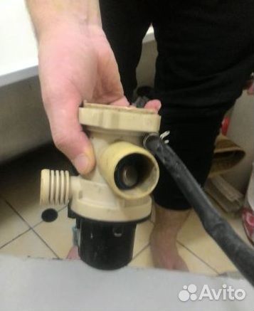 Ремонт стиральных машин, холодильников. Частник