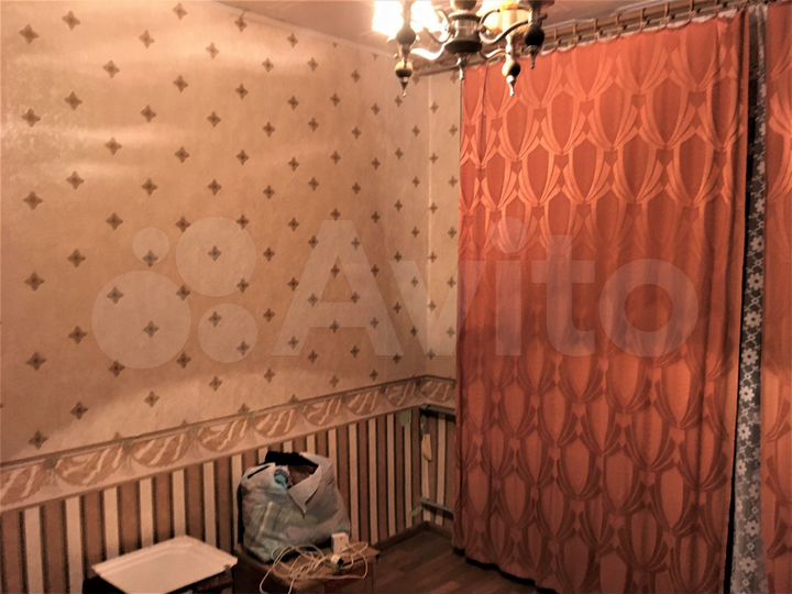 Комната 23 м² в 5-к., 2/5 эт.