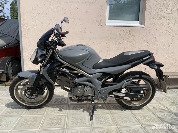 Suzuki gladius sfv650