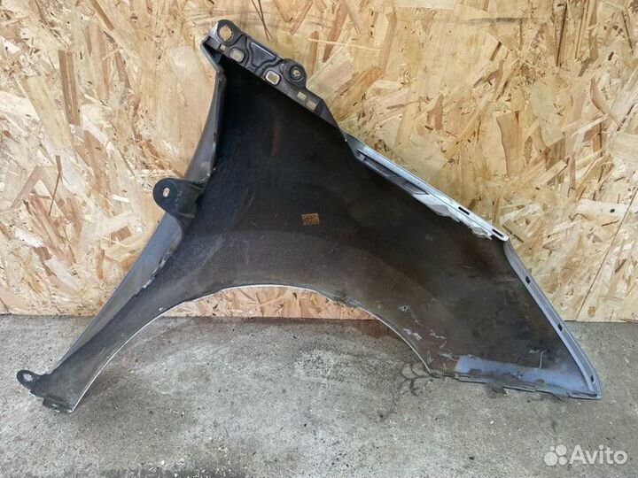 Крыло переднее левое Peugeot 5008 2012