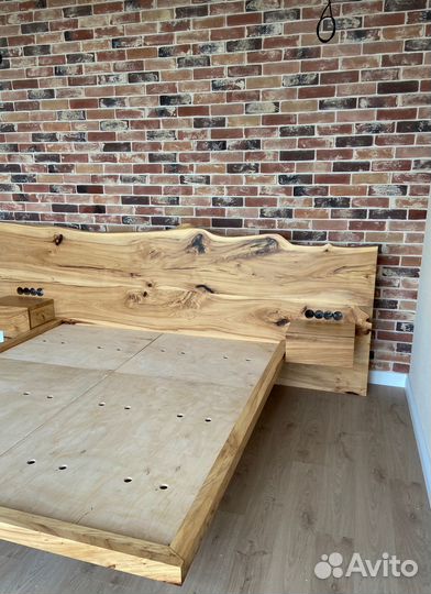 Кровать из слэба