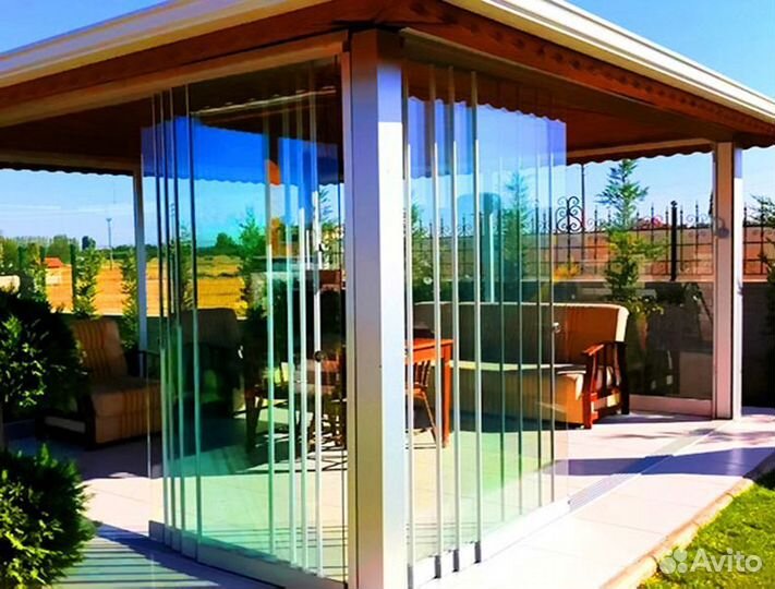 Безрамное остекление домов