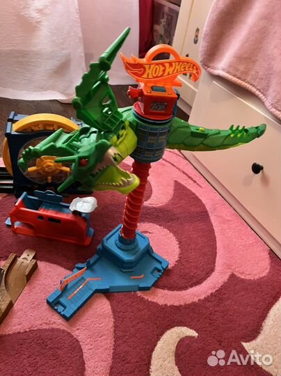 Hot wheels треки