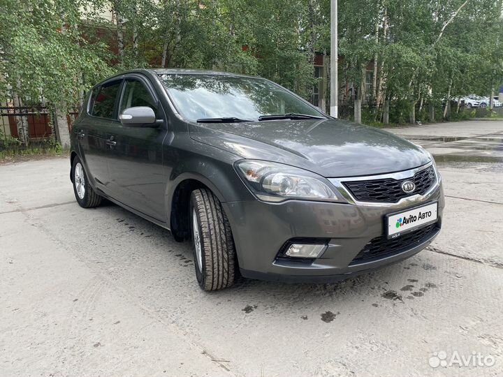 Kia Ceed 1.6 AT, 2010, 165 200 км