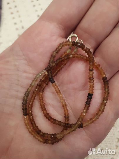 Турмалиновым бусы