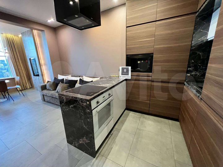 2-к. квартира, 56 м², 16/18 эт.