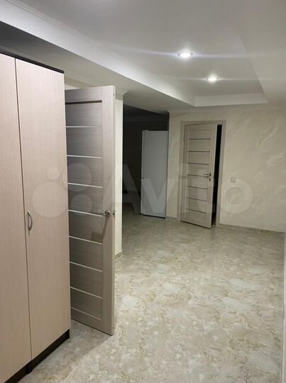 2-к. квартира, 63 м², 1/3 эт.