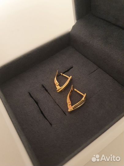 Золотые серьги