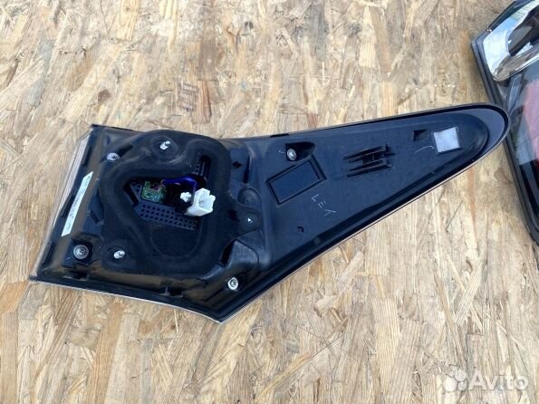 Фонарь в крыло левый Lexus GS рестайлинг