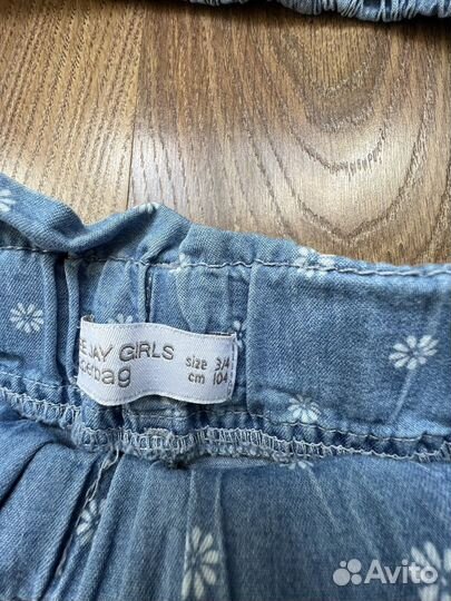 Костю для девочки gloria jeans 104 см