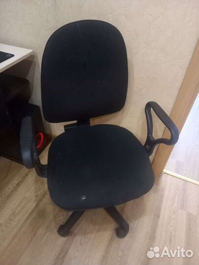 Компьютерный стол маленький бу