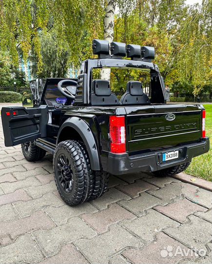 Детский электромобиль новый