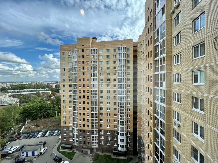 2-к. квартира, 69,5 м², 13/18 эт.