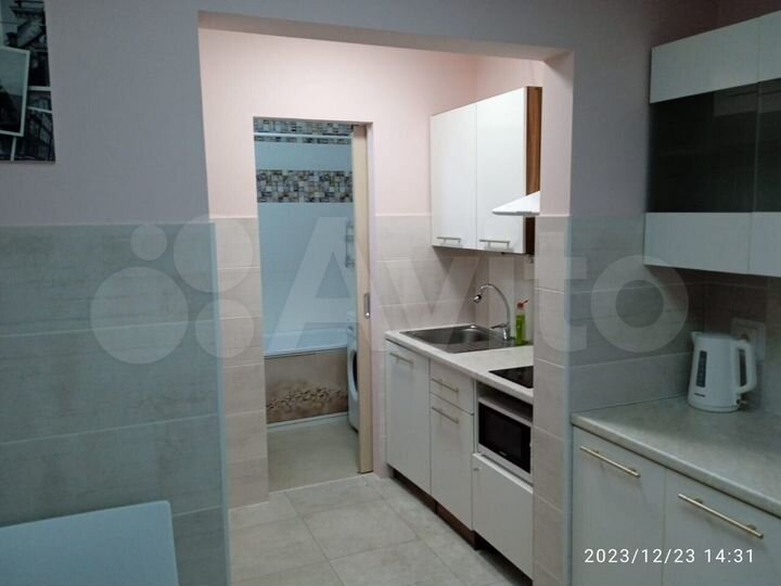 2-к. квартира, 57 м², 7/17 эт.