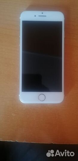 Телефон iPhone 7