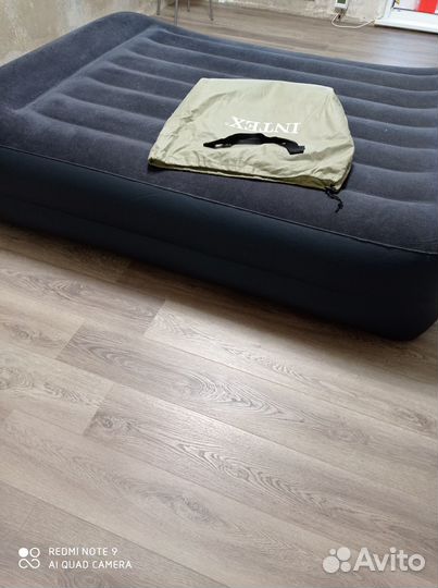 Надувной матрас intex