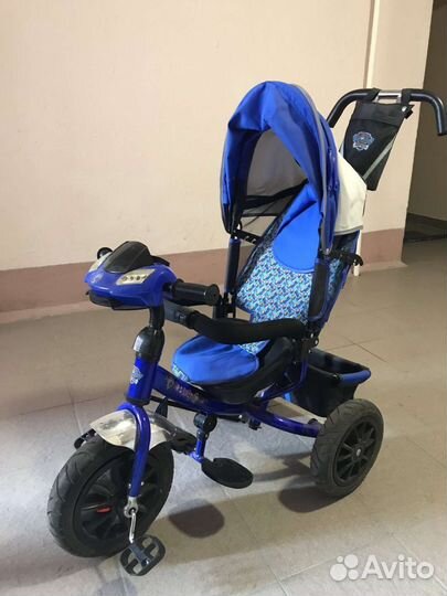 Трехколесный велосипед с родительской ручкой