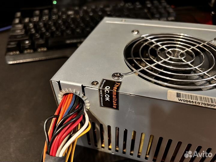 Блок питания Thermaltake XP550 NP