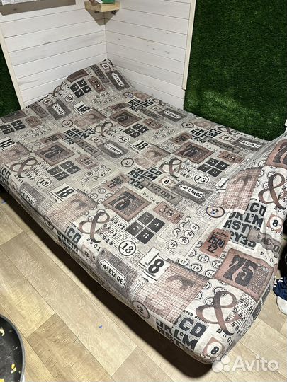 Диван книжка клик кляк