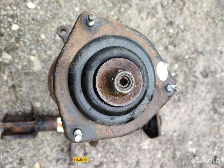 Передние стойки ваз 2110