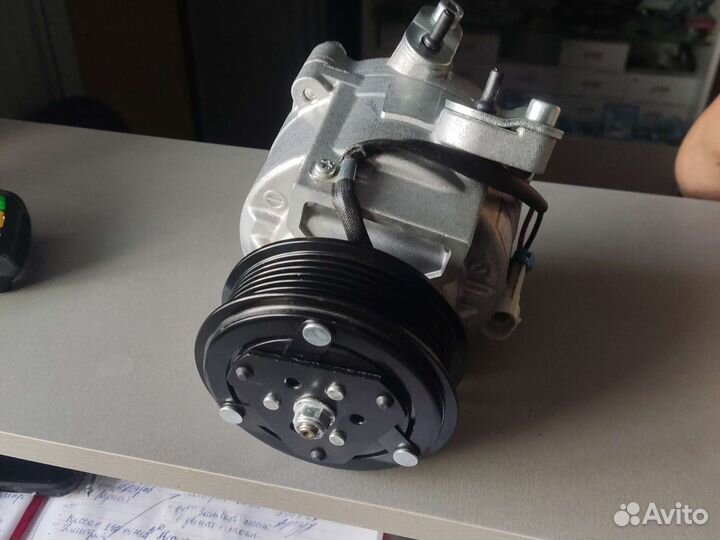 Компрессор кондиционера Опель mokka luzar lcac0595