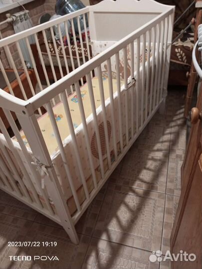 Детская кроватка