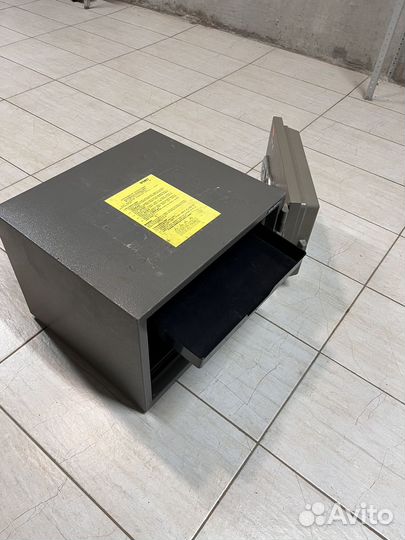 Сейф кодовый Valberg