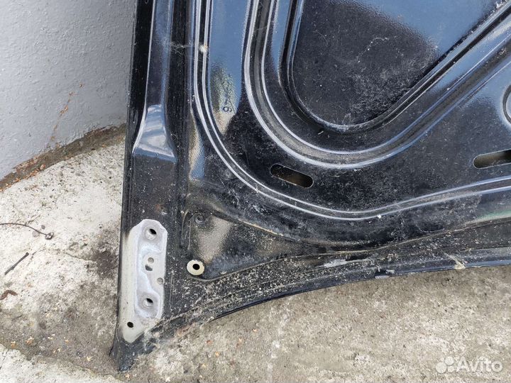 Капот на Volkswagen Polo 4