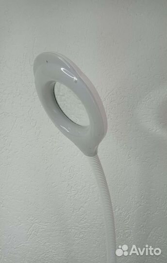 Лампа лупа с регулировкой яркости