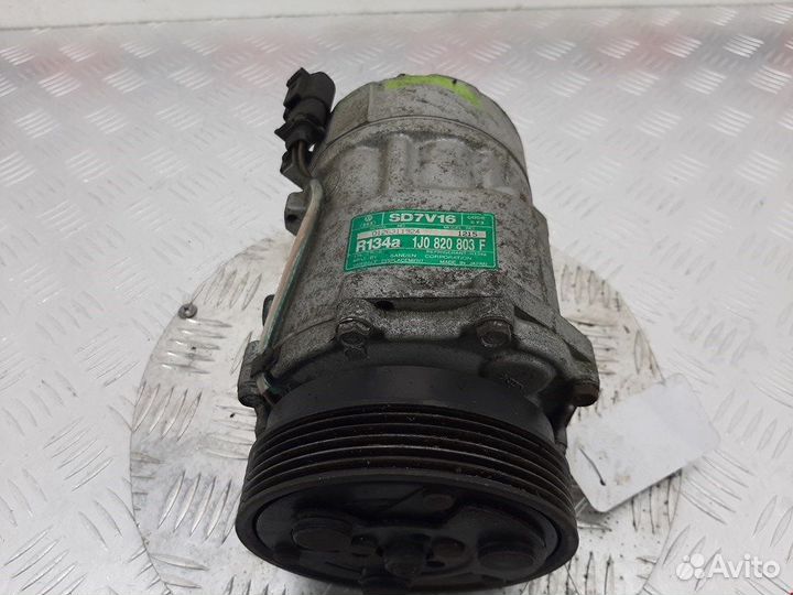 Компрессор кондиционера для Volkswagen Golf 4
