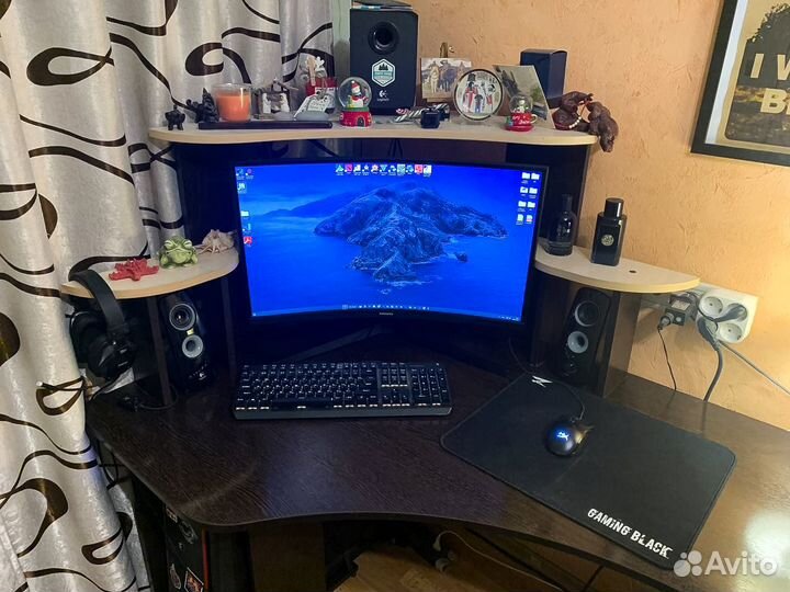 Компьютерный стол