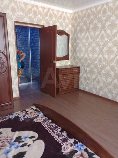 2-к. квартира, 55 м², 8/12 эт.