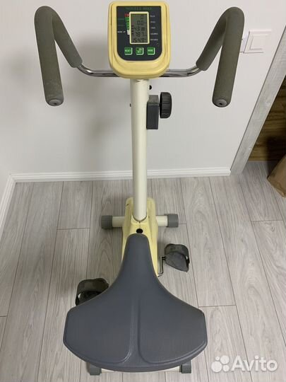 Тренажер велосипед
