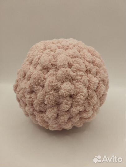 Плюшевый мячик с погремушкой, 18 см