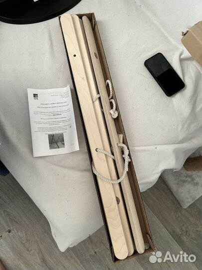 Деревянная стойка для мобилей