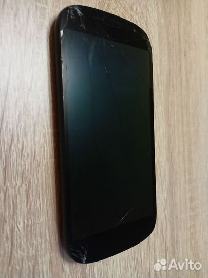 Yota YotaPhone 2, 2/32 ГБ