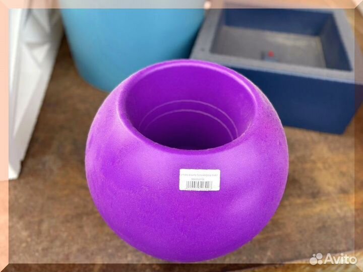 Кашпо в форме шара уличное