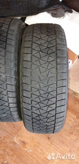 Bridgestone Blizzak DM-V2 235/55 R20 102T