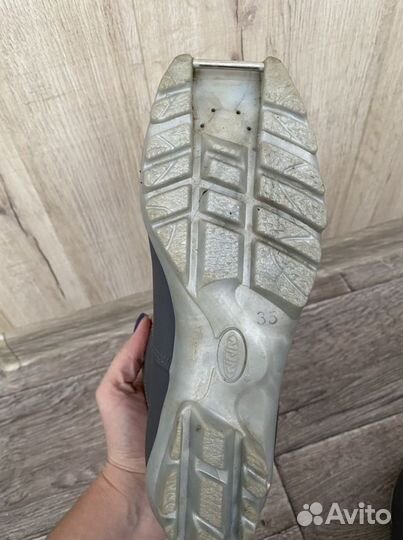 Лыжные ботинки