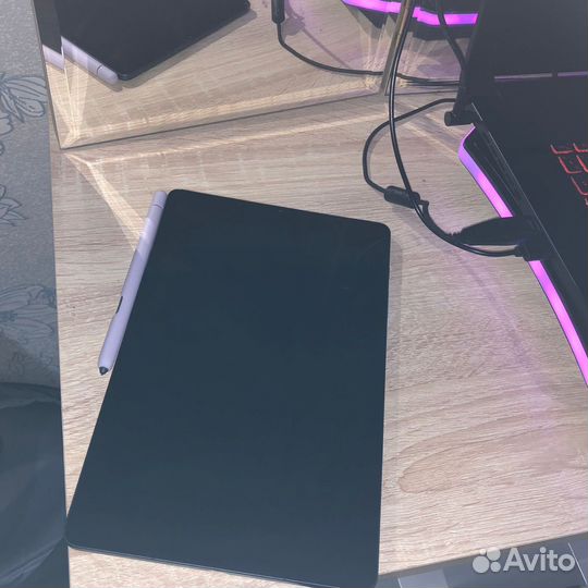 Планшет Samsung