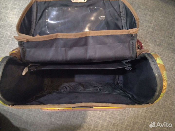 Портфель школьный для девочки