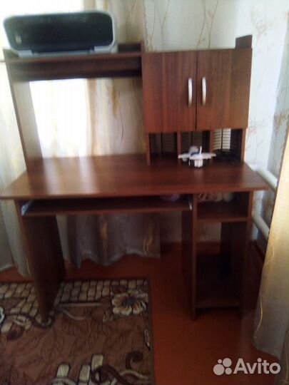 Компьютерный стол