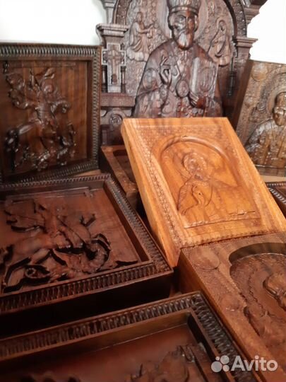 Резные иконы из дерева
