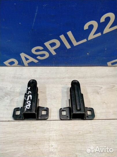 Петля крышки багажника Bmw X5 E53 M54B30 01/2004