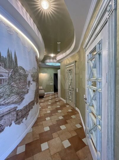 3-к. квартира, 125 м², 2/4 эт.