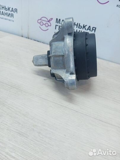 Подушка крепления двигателя левая BMW 7 F01/F02
